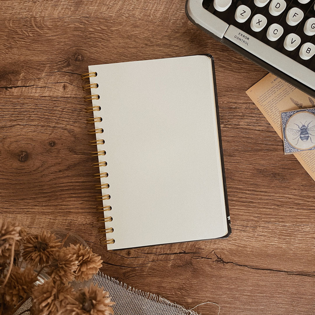 Libreta pasta dura/ Es de valientes