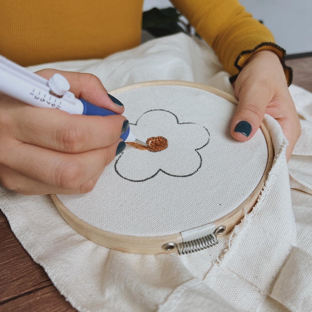 Taller en línea/ Borda tus ideas con Punch Needle (pregrabado) 🧵