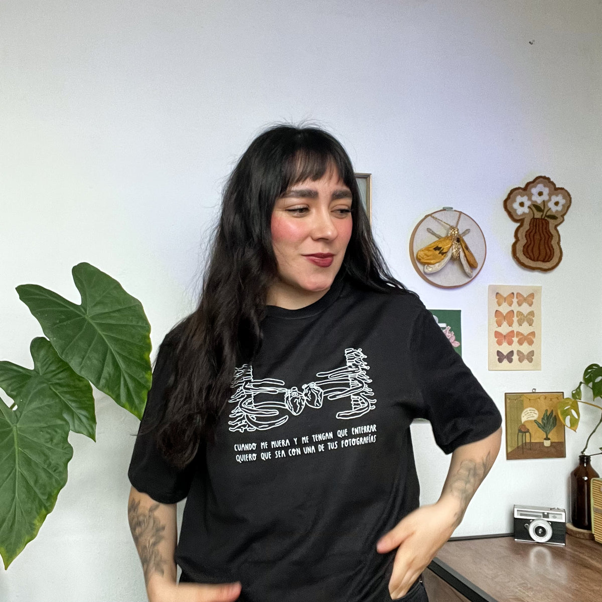 Playera "mátenme por qué me muero"