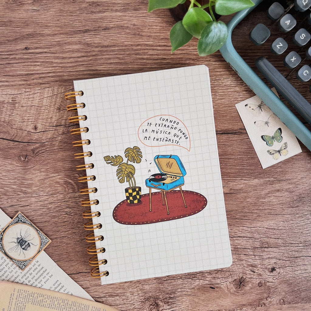 Libreta pasta dura/ Cuando te extraño